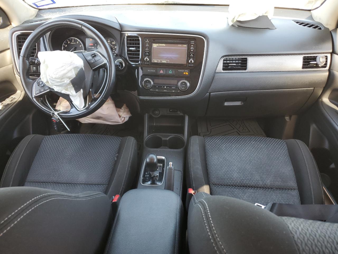 2016 Mitsubishi Outlander Se VIN: JA4AD3A36GZ040182 Lot: 82651655