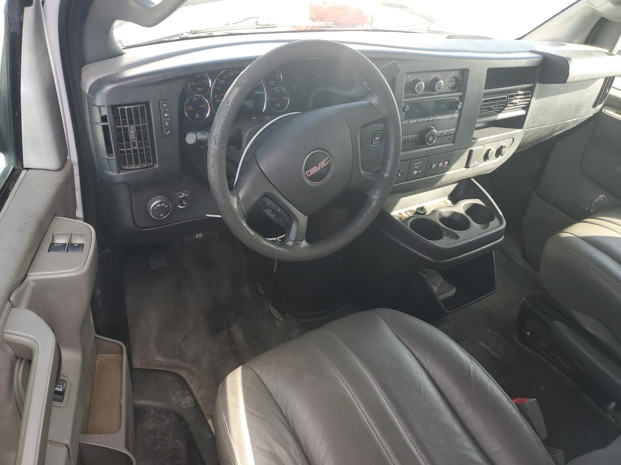 2018 GMC Savana G2500 VIN: 1GTW7AFP6J1310195 Lot: 85835185