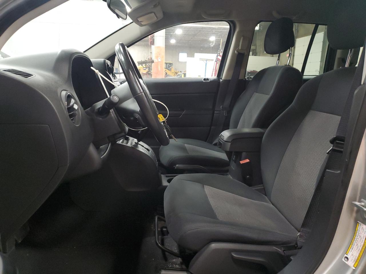 2011 Jeep Compass Sport VIN: 1J4NF1FB6BD263828 Lot: 87097845