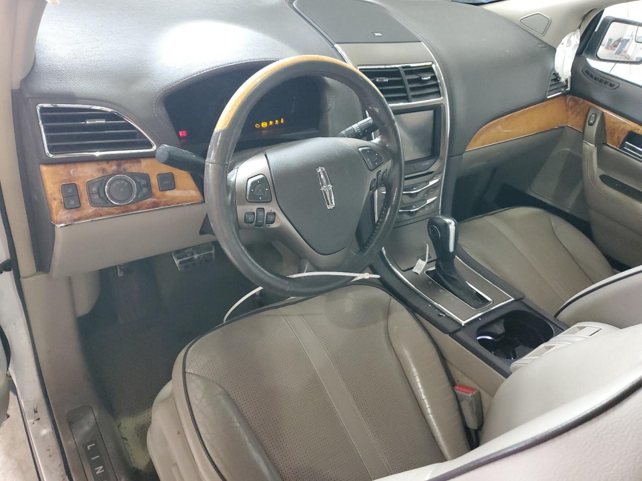 2011 Lincoln Mkx VIN: 2LMDJ6JK8BBJ22432 Lot: 90784305