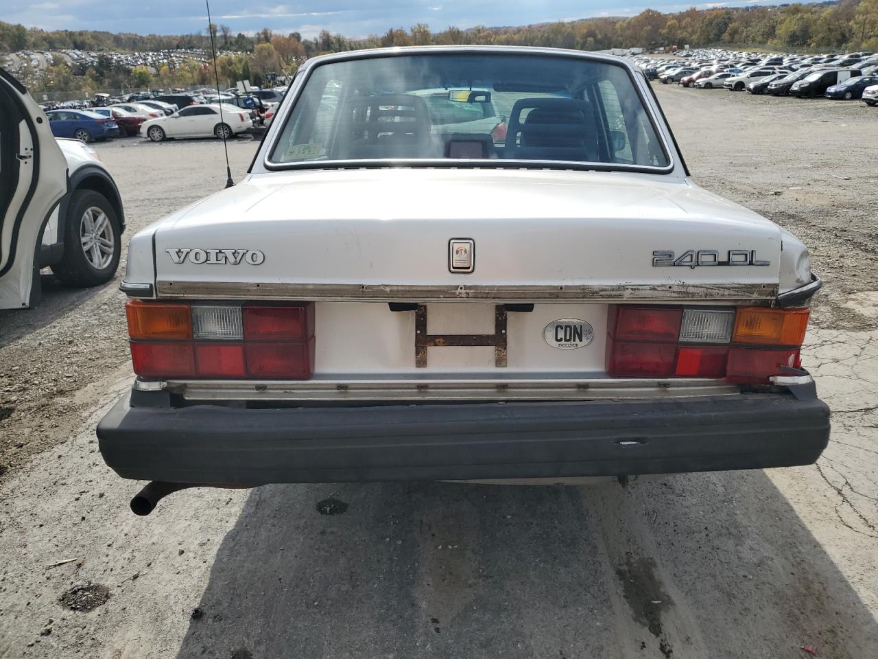 1989 Volvo 244 Dl VIN: YV1AX8842K1369083 Lot: 89806305