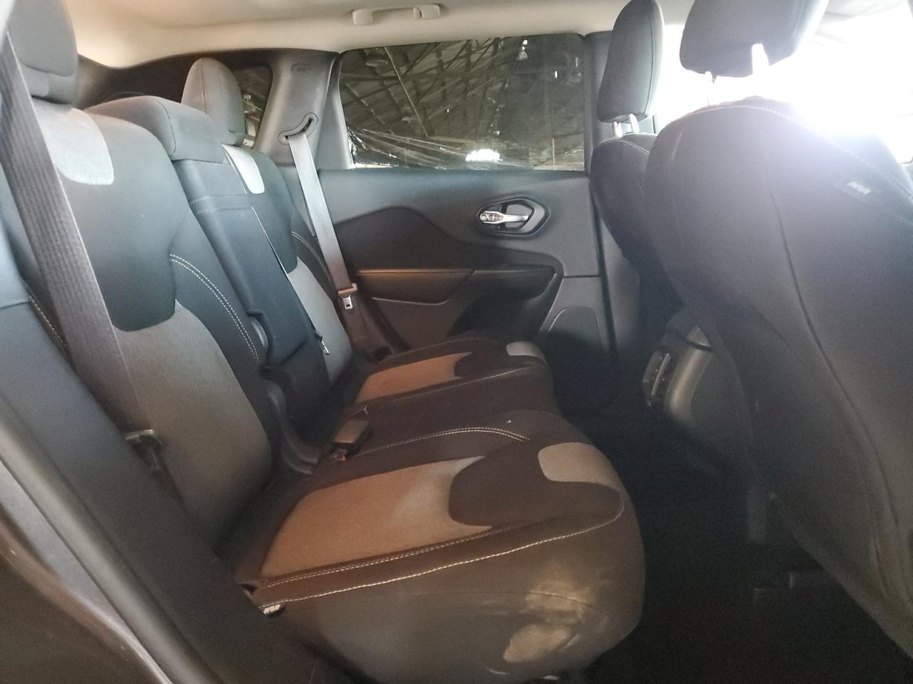 2014 Jeep Cherokee Latitude VIN: 1C4PJMCS3EW145439 Lot: 89907745