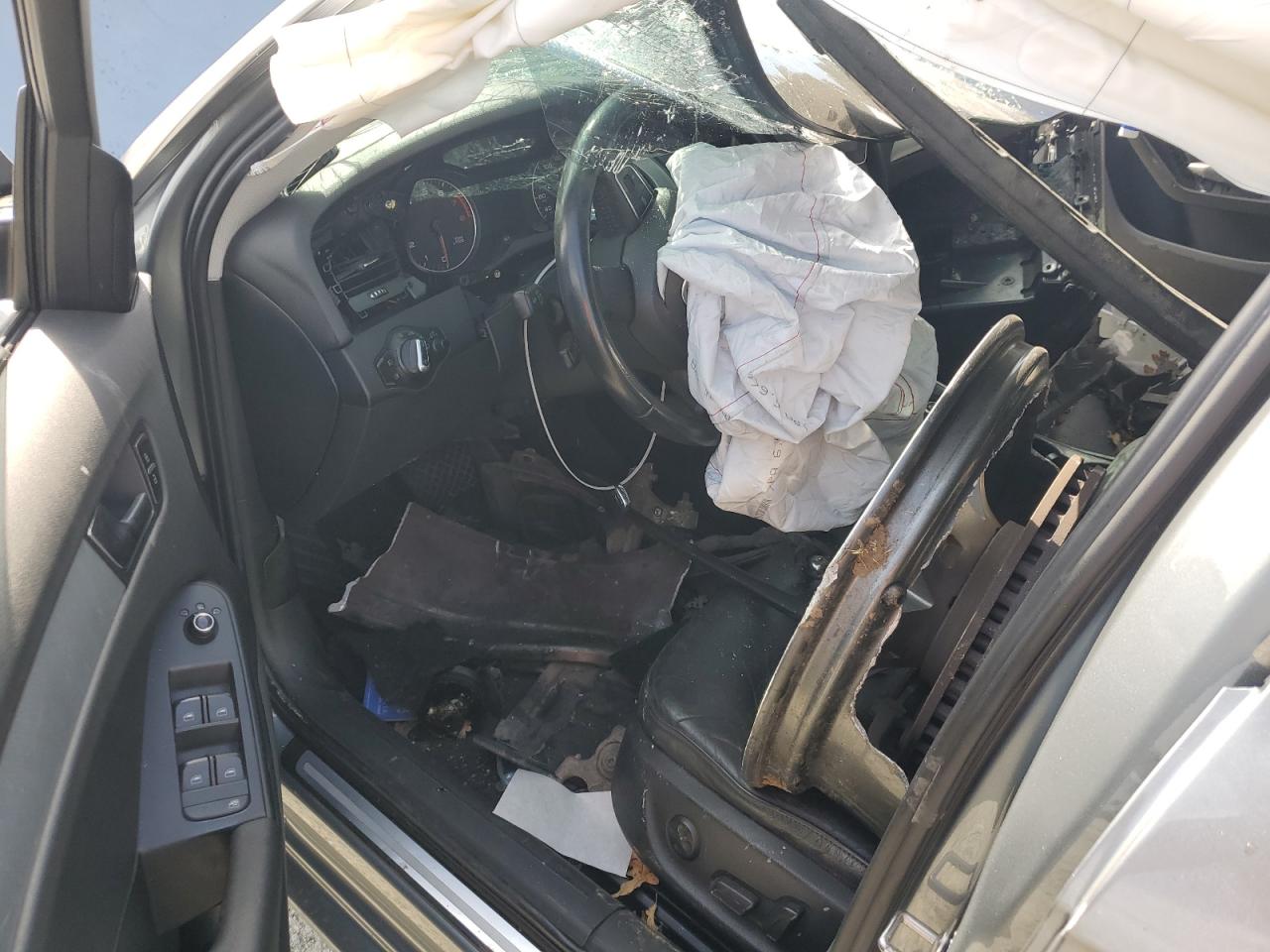 2010 Audi A4 Premium Plus VIN: WAUWFAFL4AA170094 Lot: 82604075