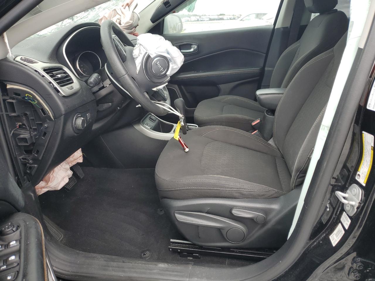 2019 Jeep Compass Sport VIN: 3C4NJCAB3KT834726 Lot: 84927595