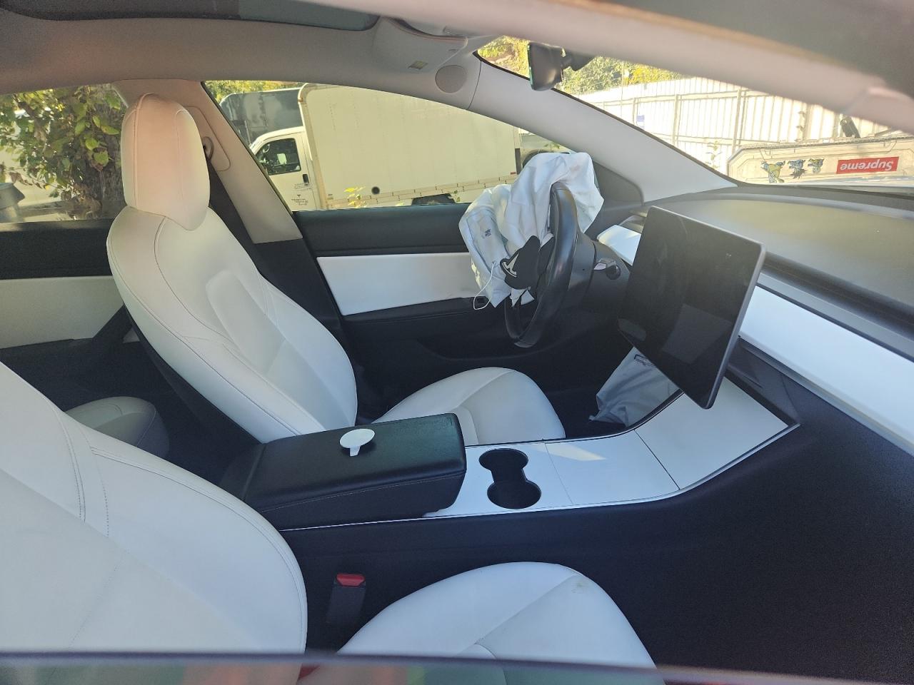 2018 Tesla Model 3 VIN: 5YJ3E1EA4JF169480 Lot: 82400465