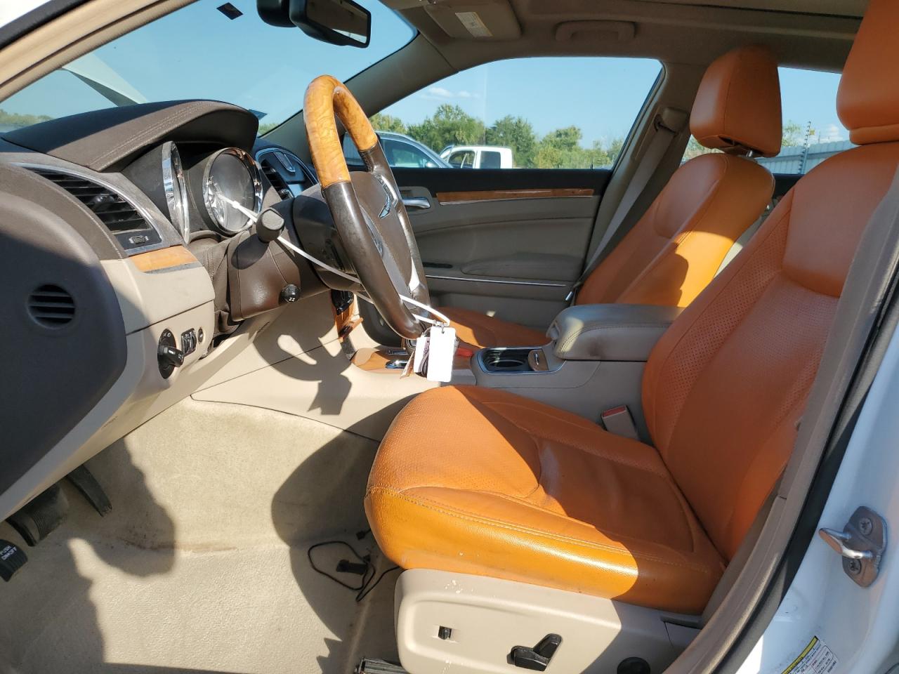 2014 Chrysler 300C VIN: 2C3CCAEG8EH331352 Lot: 81991435