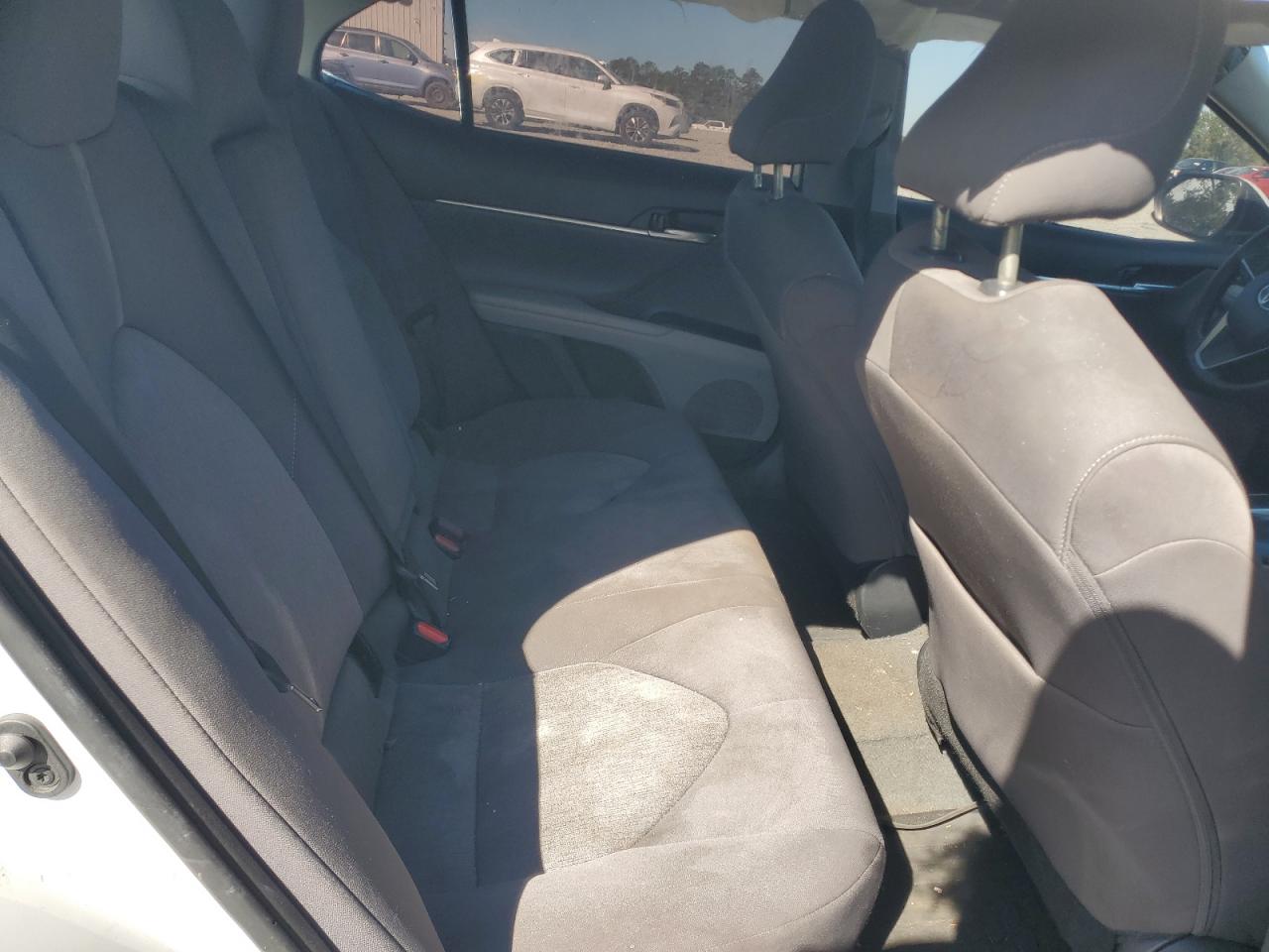 2023 Toyota Camry Le VIN: 4T1C11AK4PU172725 Lot: 81886705