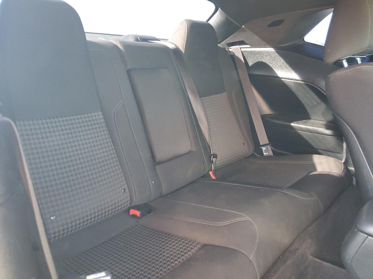 2018 Dodge Challenger Sxt VIN: 2C3CDZAG4JH245290 Lot: 90921165