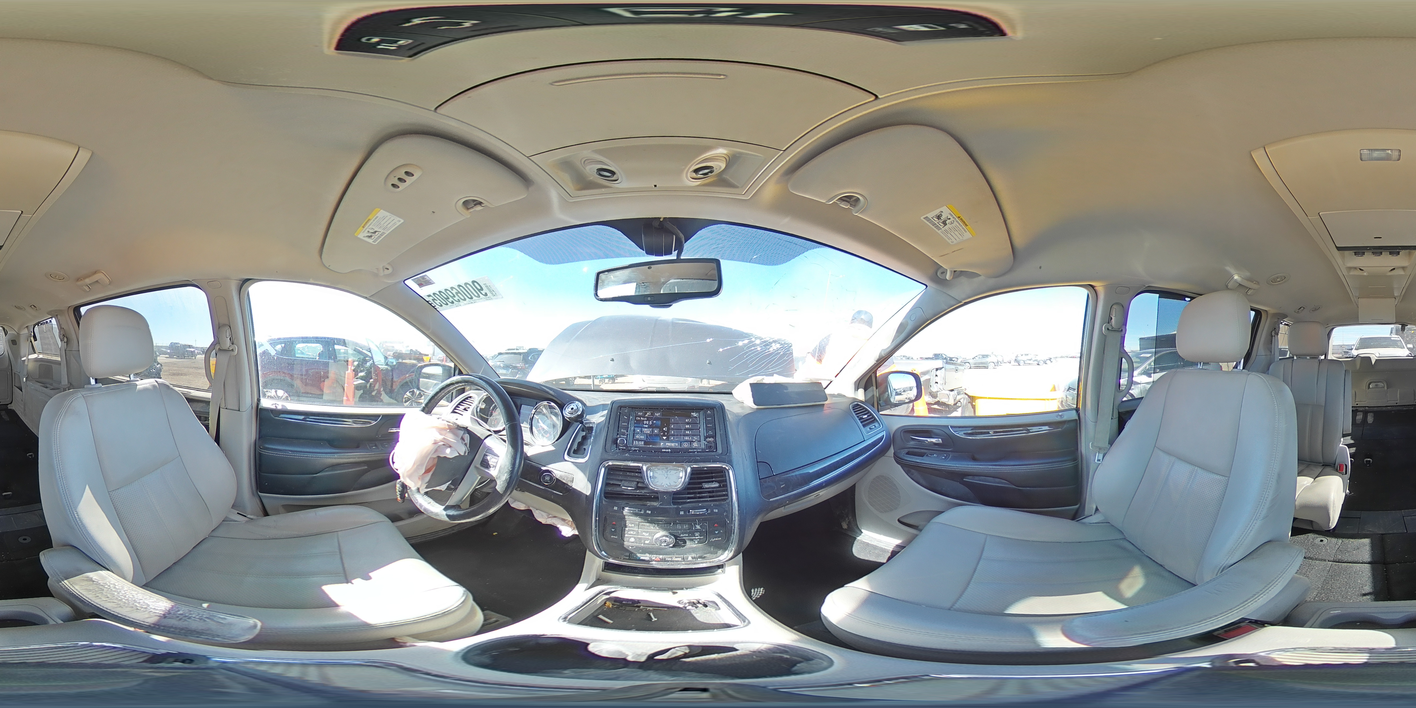 2015 Chrysler Town & Country Touring L VIN: 2C4RC1CG9FR514666 Lot: 90069905