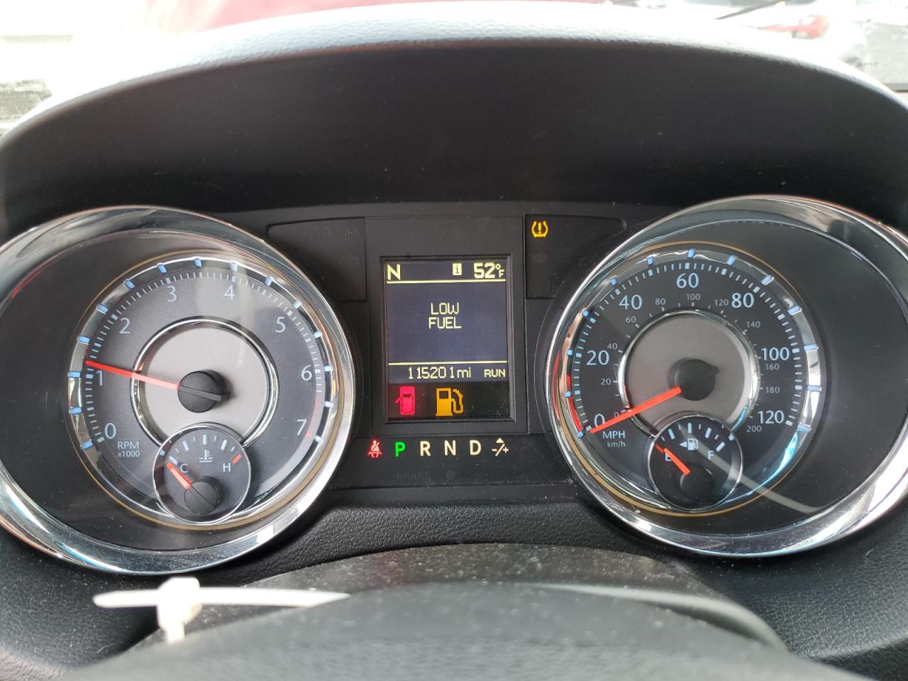 2015 Chrysler Town & Country Touring VIN: 2C4RC1BG2FR739402 Lot: 82469705