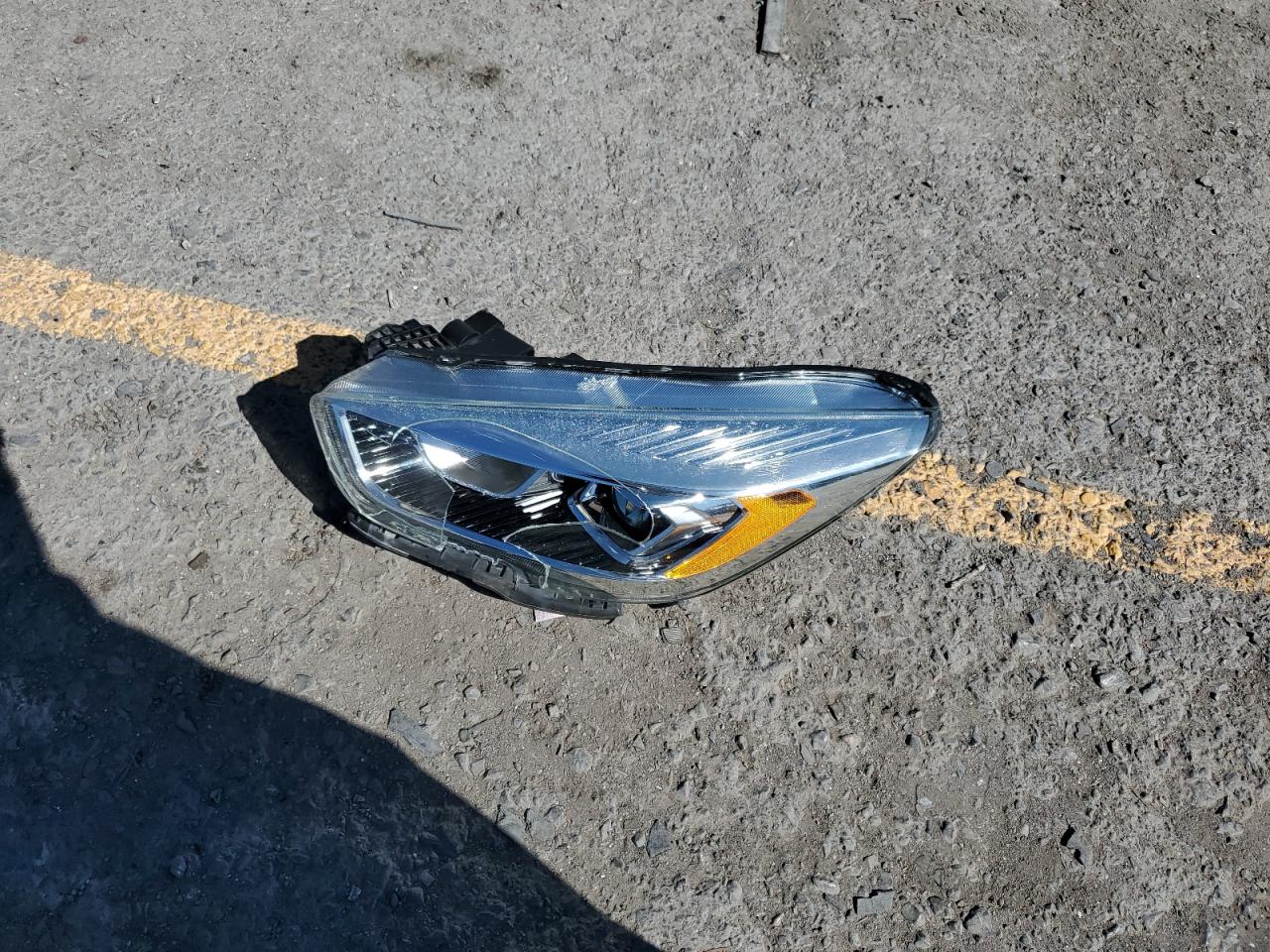 2017 Ford Escape Se VIN: 1FMCU9G9XHUB01640 Lot: 85384935