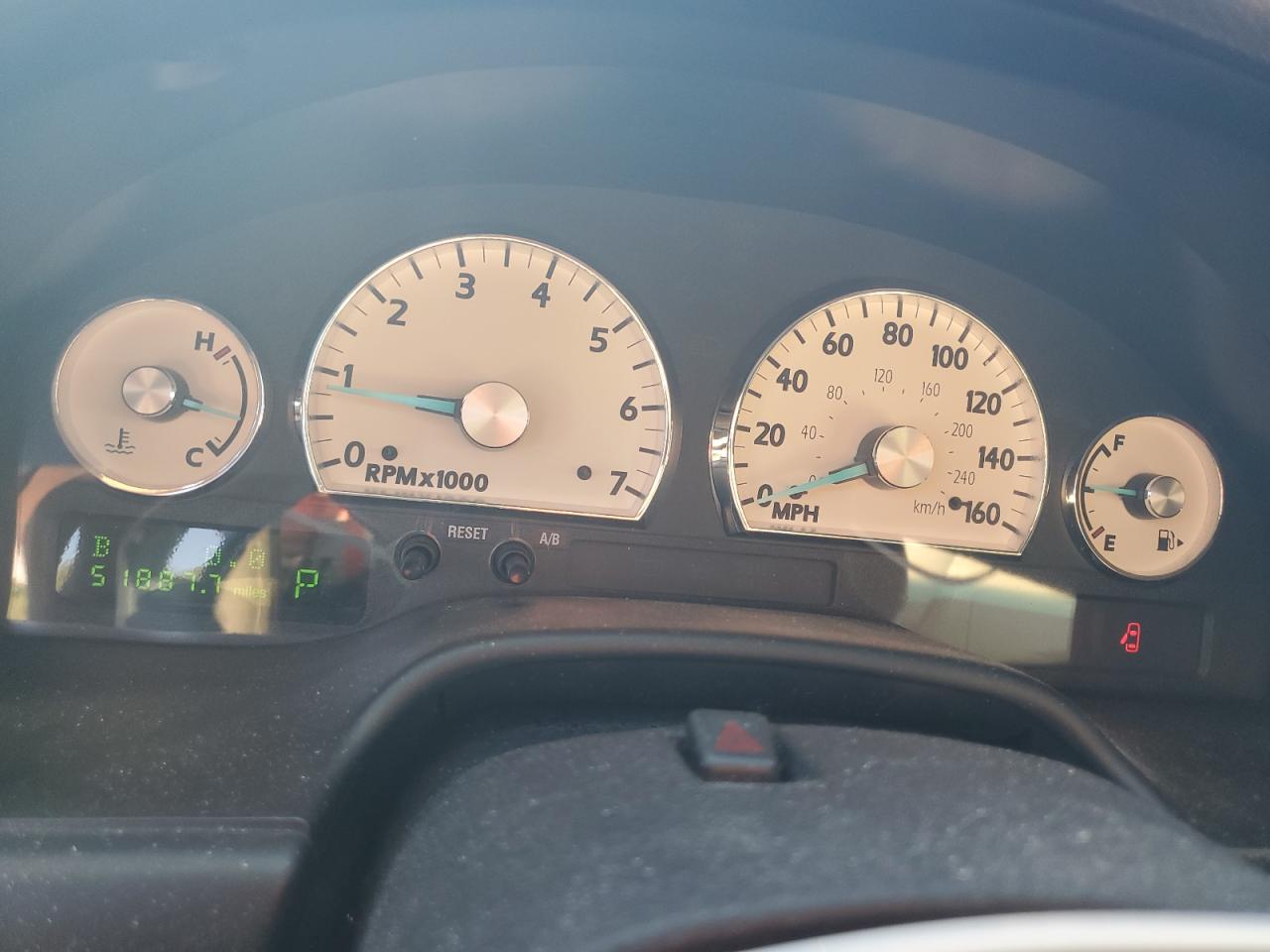 2005 Ford Thunderbird VIN: 1FAHP60A45Y106850 Lot: 86125795