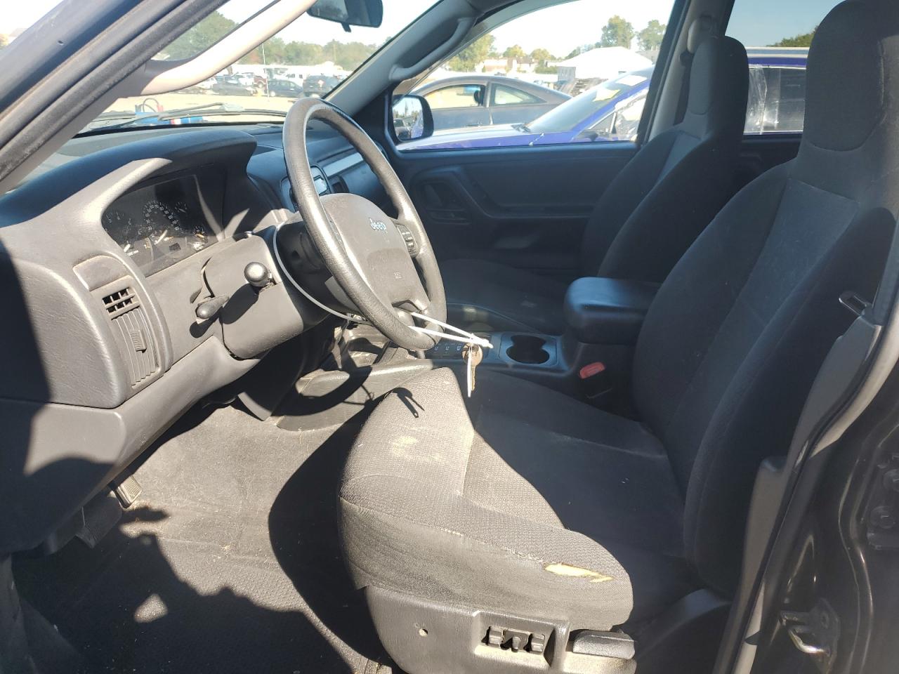 2004 Jeep Grand Cherokee Laredo VIN: 1J4GW48SX4C373684 Lot: 85924885