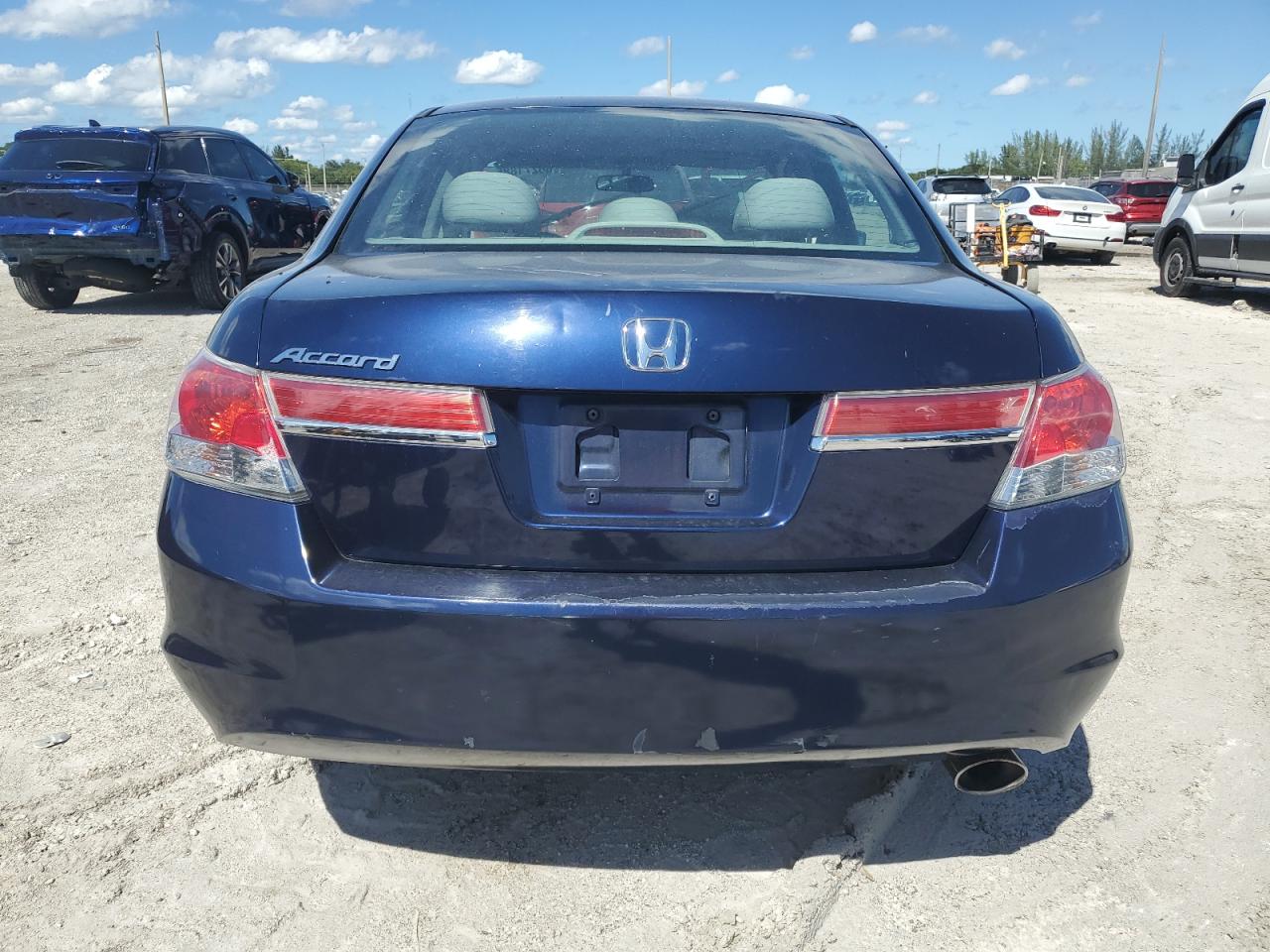 2011 Honda Accord Lx VIN: 1HGCP2F33BA142685 Lot: 86271885