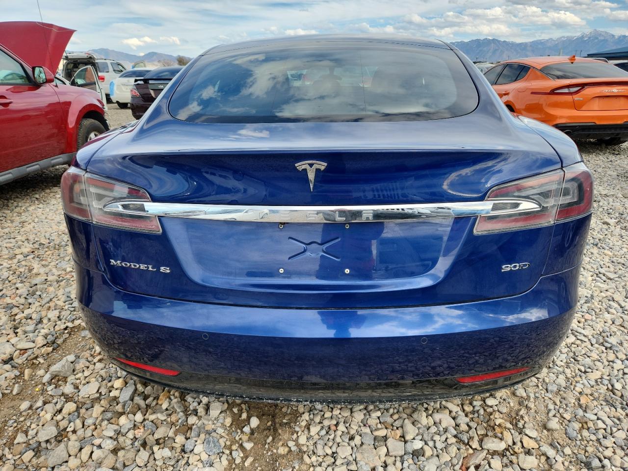 2017 Tesla Model S VIN: 5YJSA1E26HF198439 Lot: 86136055