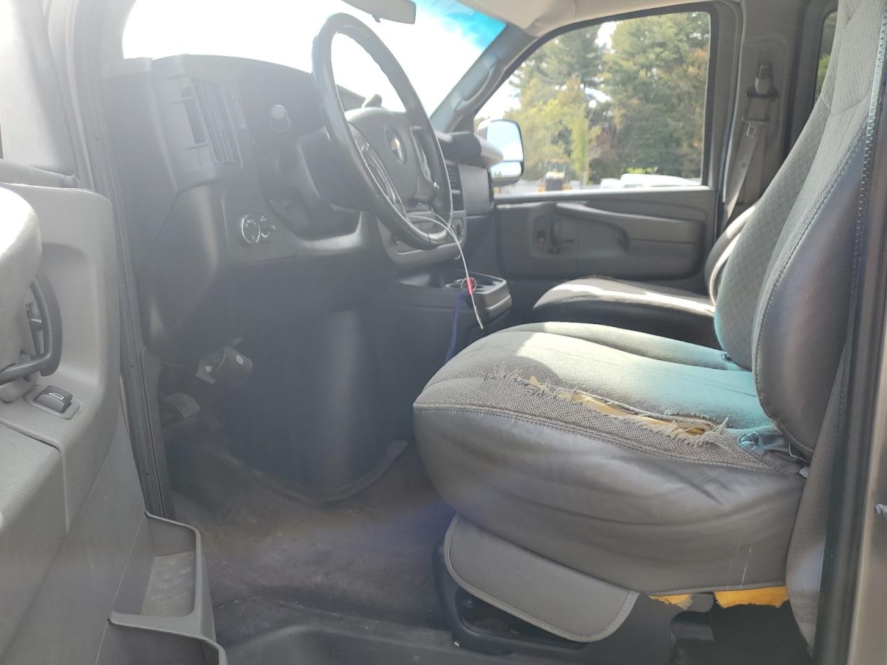 2011 Chevrolet Express G1500 Lt VIN: 1GNSHCF45B1124024 Lot: 85869725