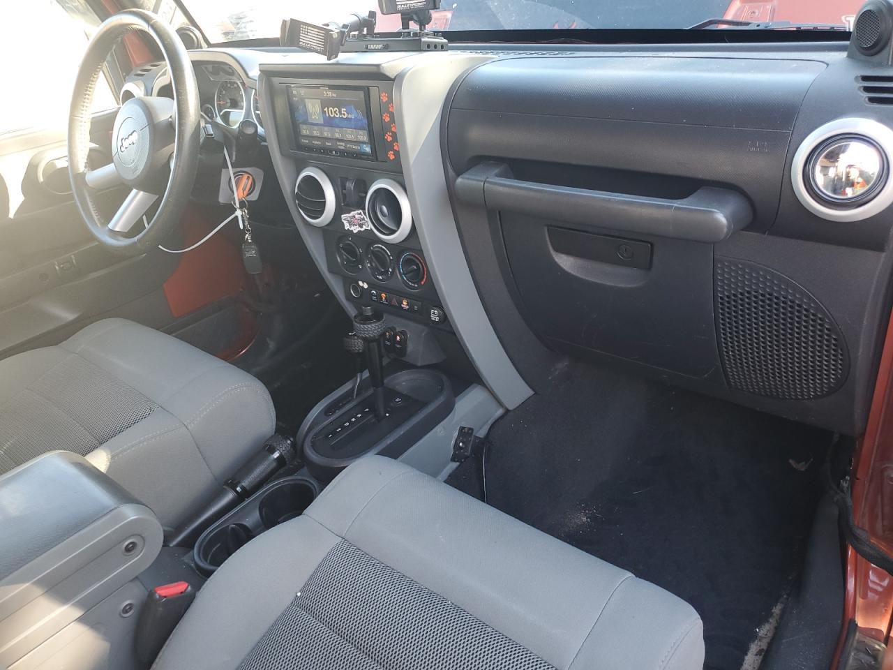 2009 Jeep Wrangler Sahara VIN: 1J4FA54189L704816 Lot: 82273915