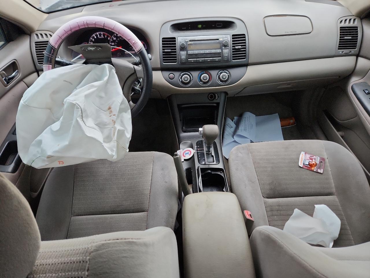 2005 Toyota Camry Le VIN: 4T1BE32K95U527718 Lot: 85931475