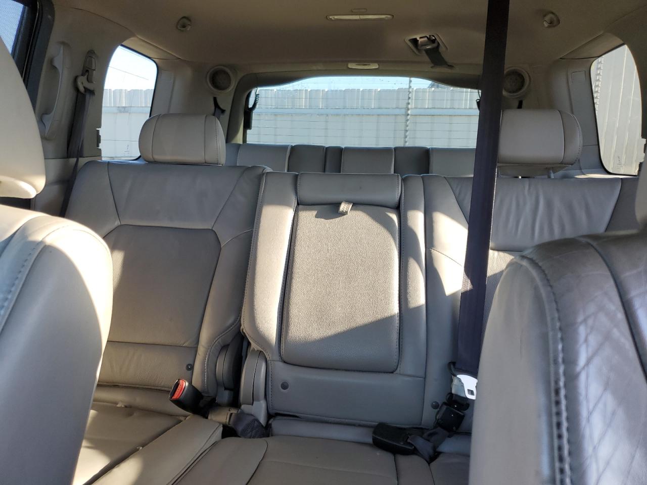 2011 Honda Pilot Touring VIN: 5FNYF4H90BB067391 Lot: 86303065