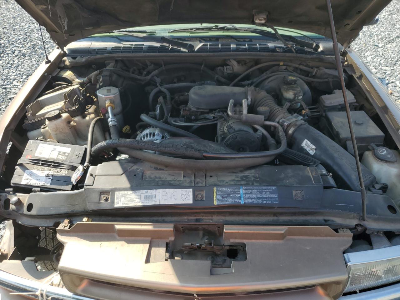 2002 Chevrolet Blazer VIN: 1GNCS13W42K158367 Lot: 87304365