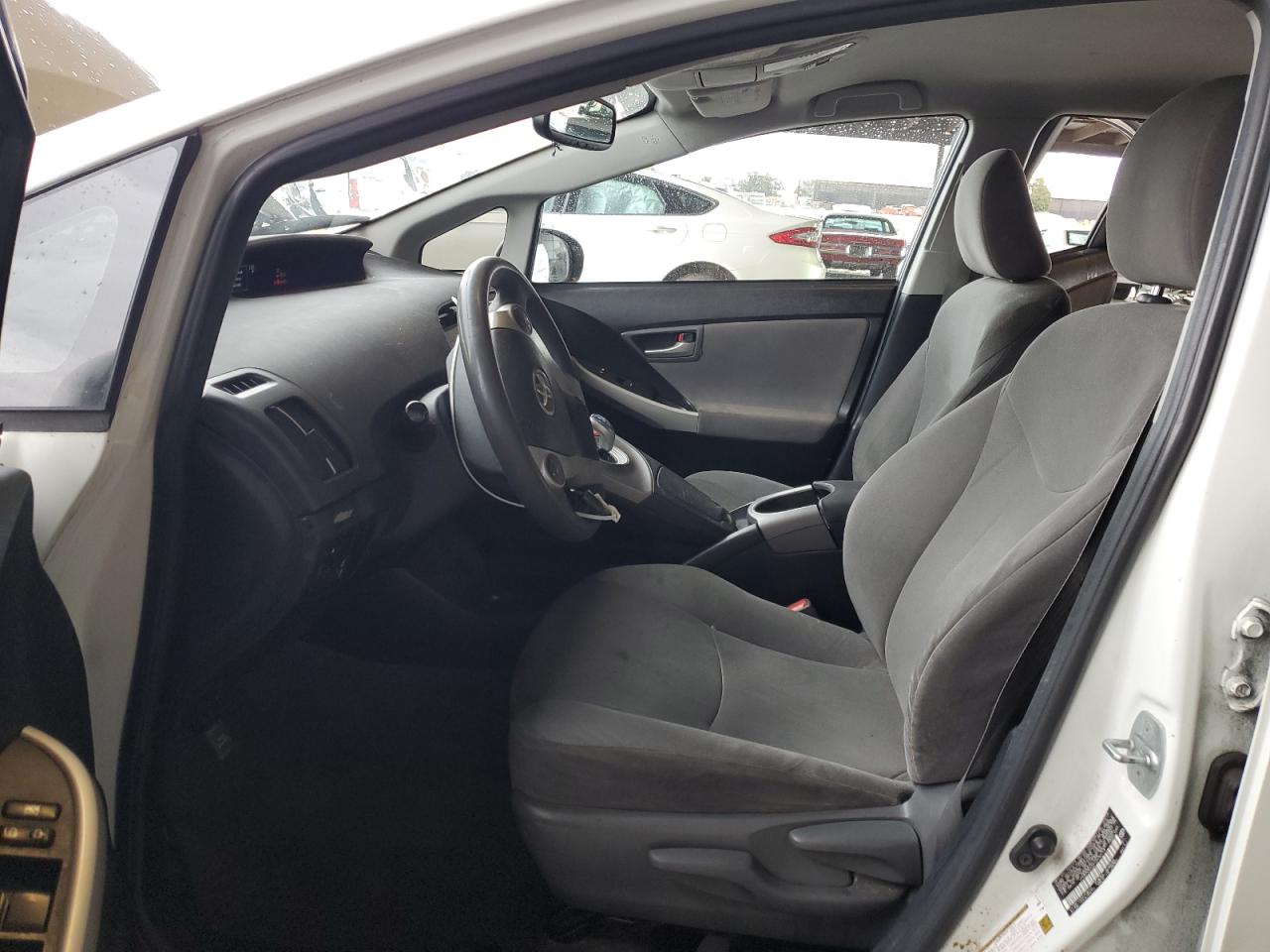 2015 Toyota Prius VIN: JTDKN3DU2F0470113 Lot: 84074035