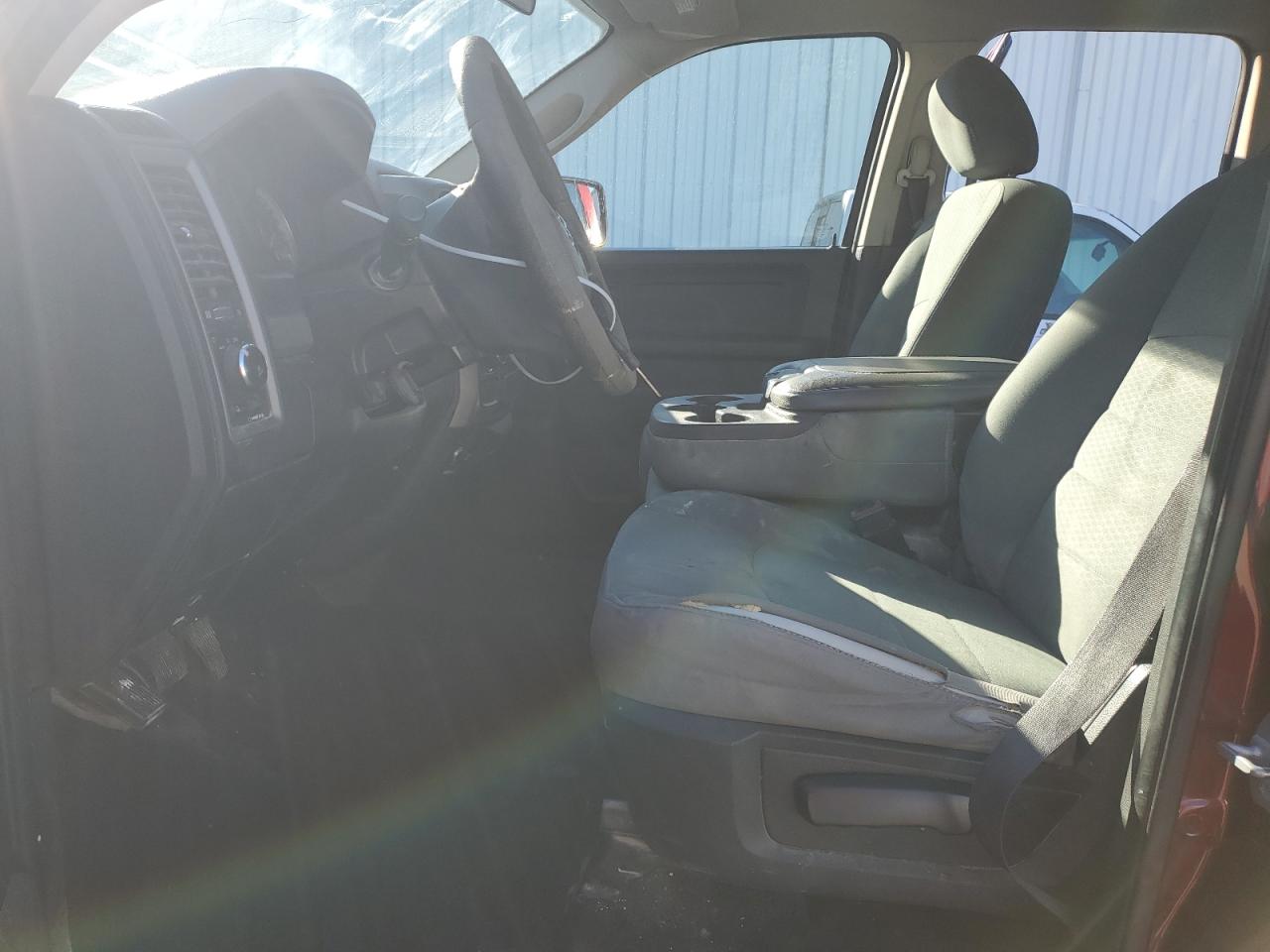 2017 Ram 1500 St VIN: 1C6RR6FG4HS506426 Lot: 86867275