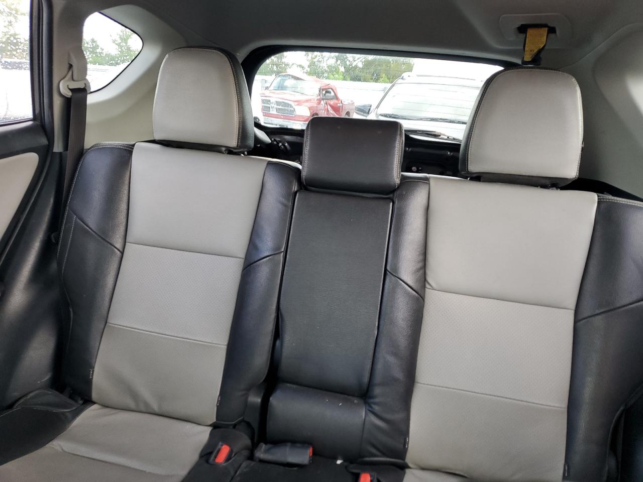 2017 Toyota Rav4 Xle VIN: JTMWFREV0HJ142114 Lot: 81809215