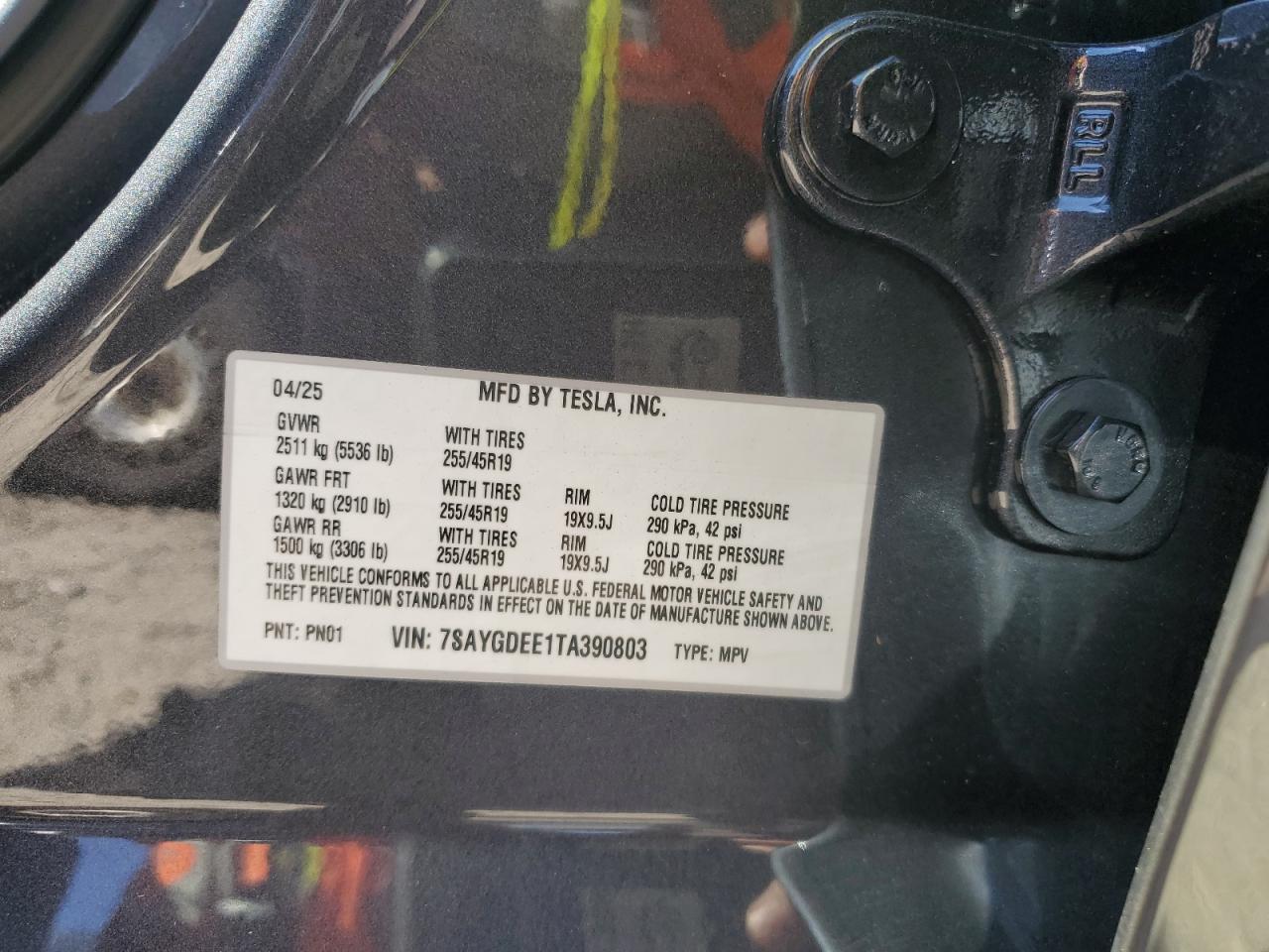 2026 Tesla Model Y VIN: 7SAYGDEE1TA390803 Lot: 85320575