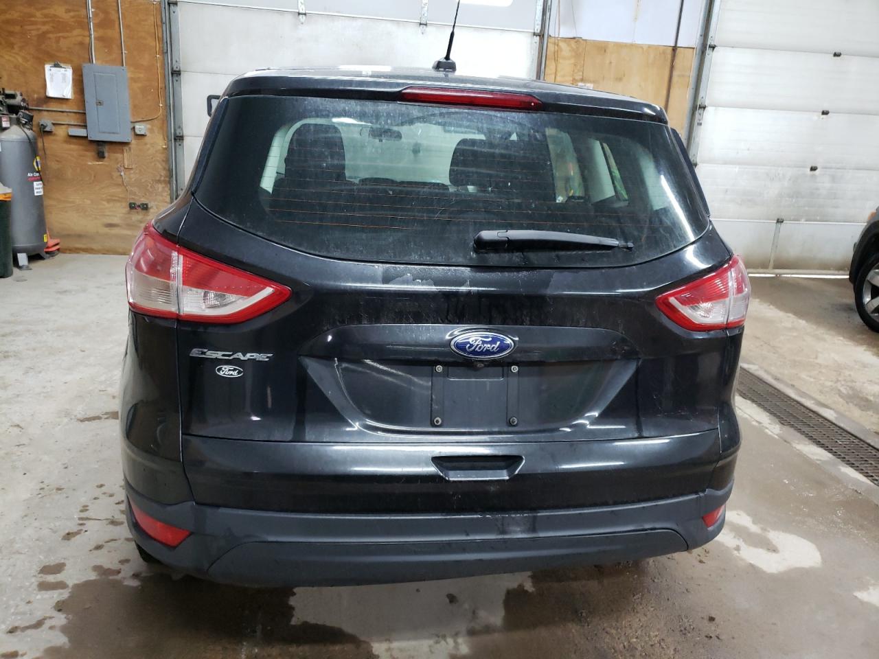 2015 Ford Escape S VIN: 1FMCU0F78FUA98598 Lot: 82385475