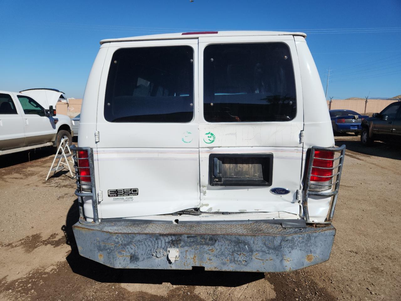 2000 Ford Econoline E350 Super Duty Wagon VIN: 1FBSS31S9YHA60154 Lot: 86685945