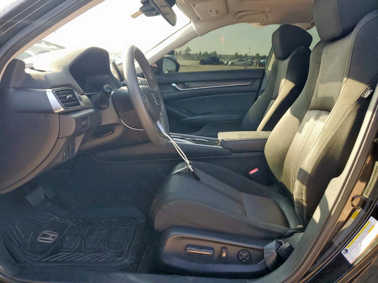 2018 Honda Accord Ex VIN: 1HGCV1F49JA019884 Lot: 82272425