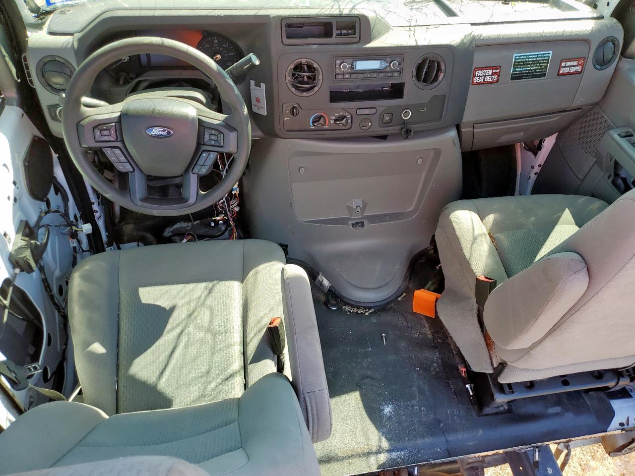 2024 Ford Econoline E450 Super Duty Cutaway Van VIN: 1FDXE4FN5RDD10799 Lot: 84974395