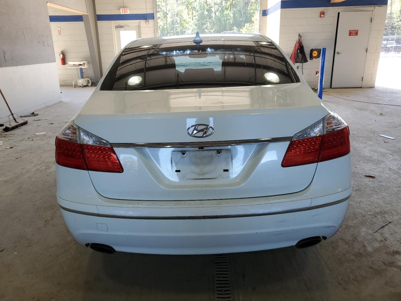 2010 Hyundai Genesis VIN: KMHGC4DF2AU092519 Lot: 82191915
