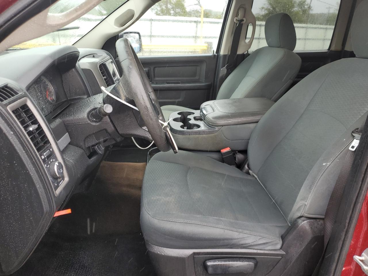 2015 Ram 1500 St VIN: 1C6RR7KT8FS618426 Lot: 85663665