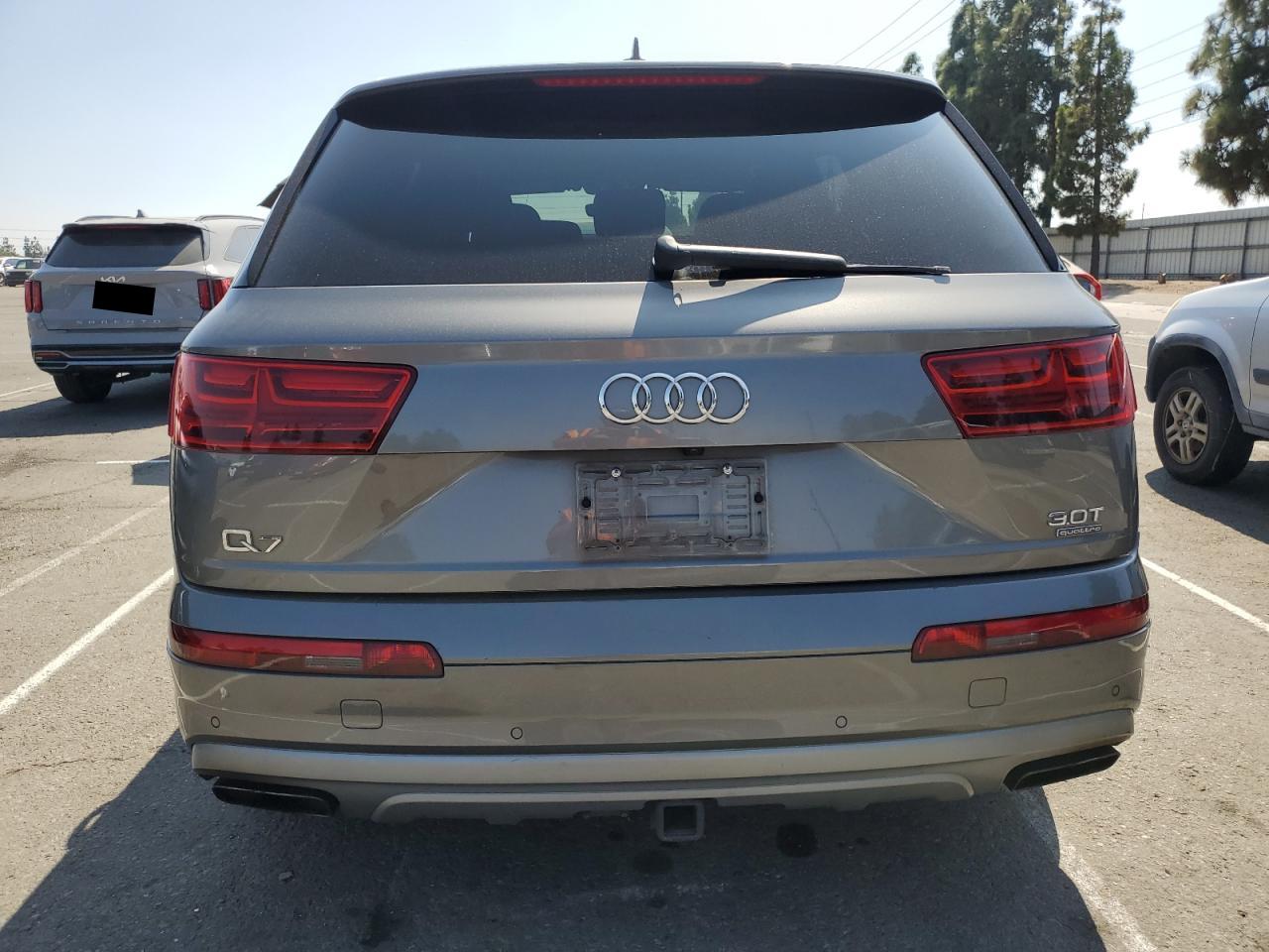2017 Audi Q7 Prestige VIN: WA1VAAF77HD005532 Lot: 84616685