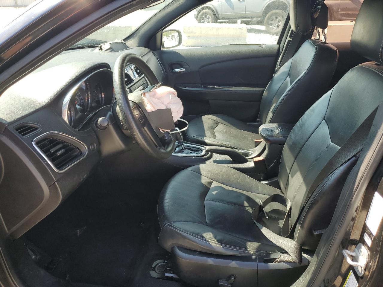 2013 Chrysler 200 Lx VIN: 1C3CCBABXDN604622 Lot: 84630185