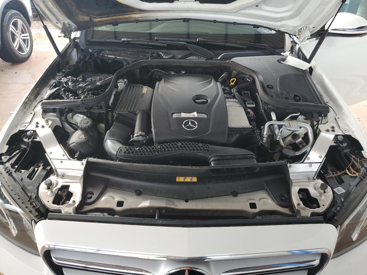 2017 Mercedes-Benz E 300 VIN: WDDZF4JB8HA050699 Lot: 85013385