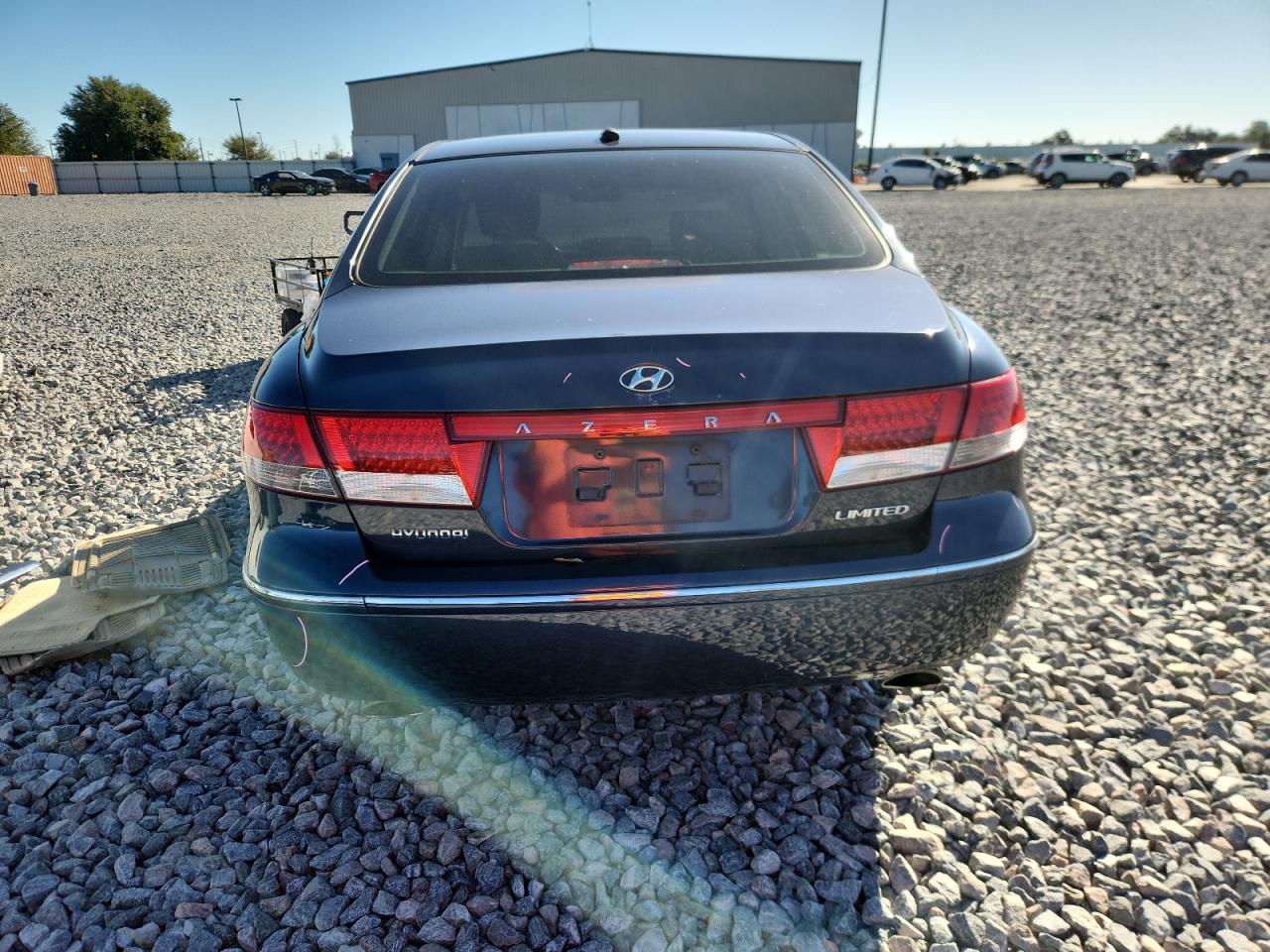 2008 Hyundai Azera Se VIN: KMHFC46F18A272773 Lot: 86536705