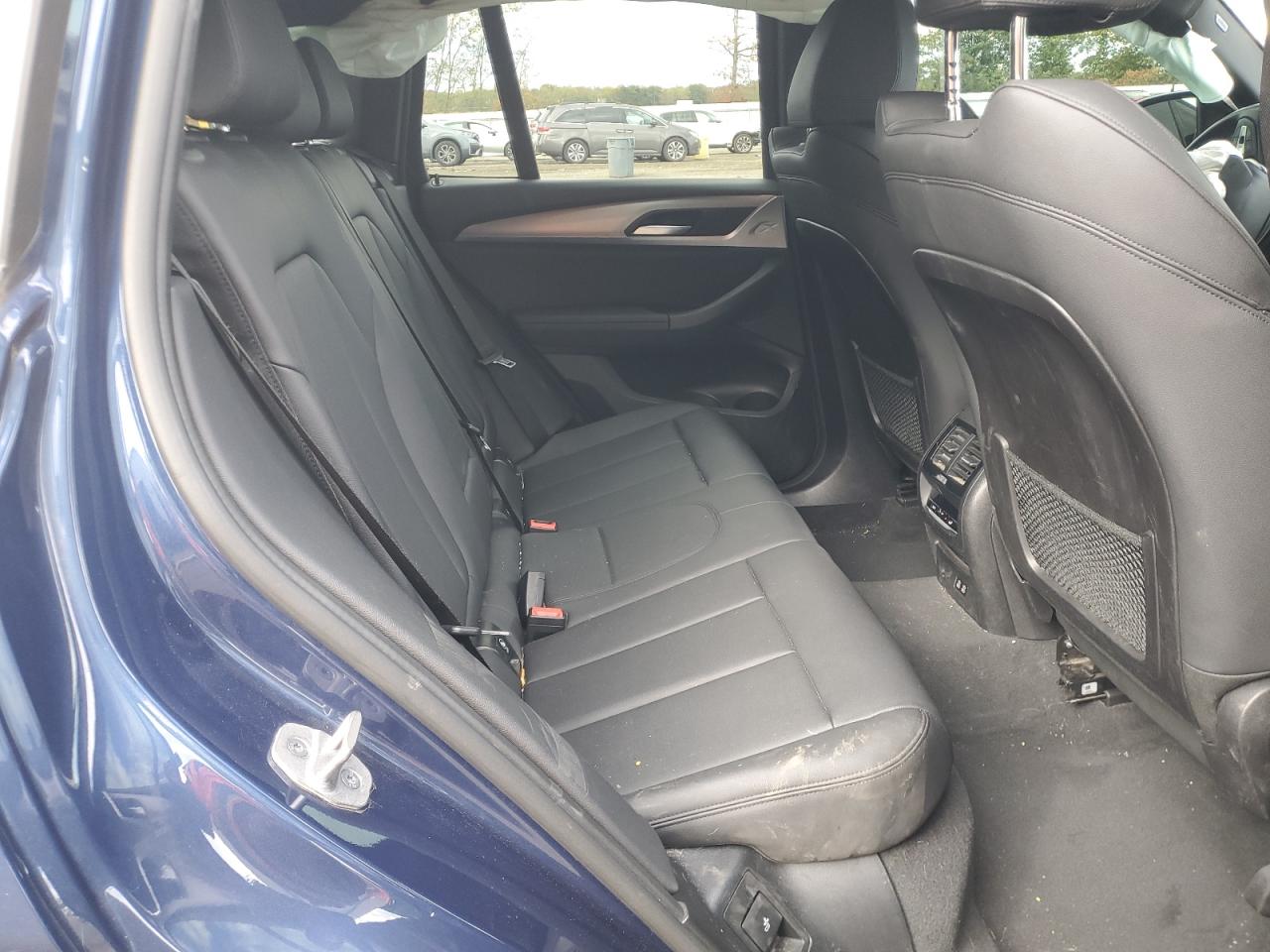 Фото: 5UXTY5C01M9F66332