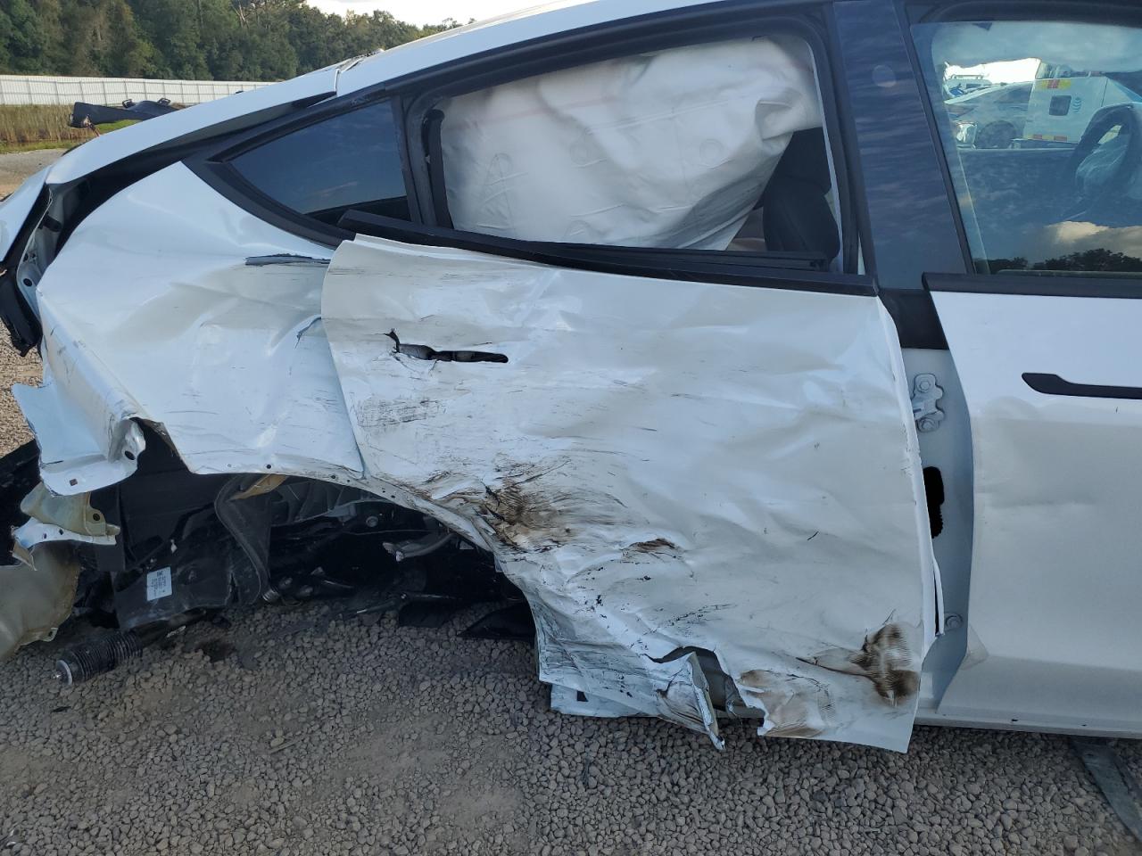 2026 Tesla Model Y VIN: 7SAYGDEE7TA472549 Lot: 86873135