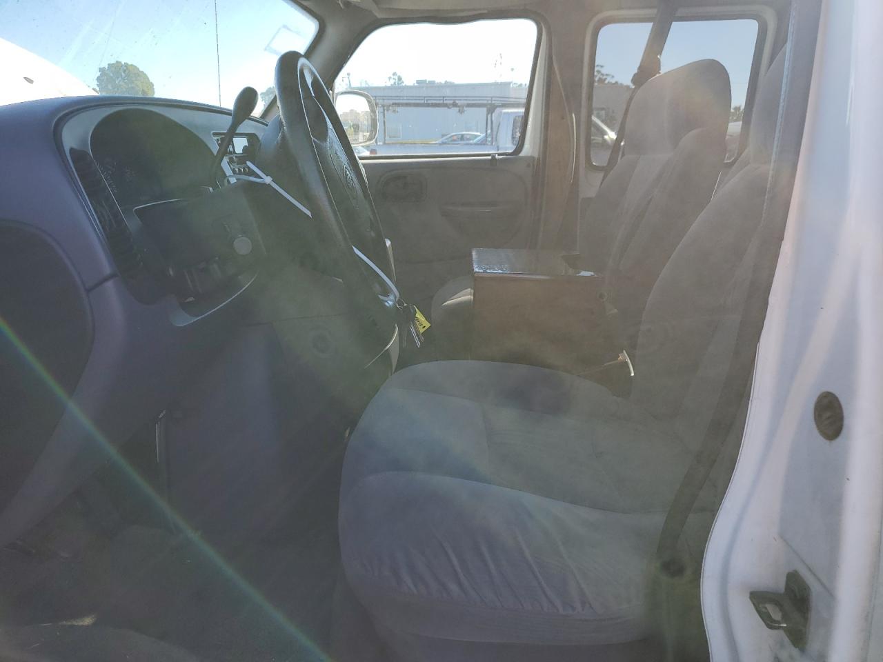 2000 Dodge Ram Van B1500 VIN: 2B6HB11Y6YK129382 Lot: 89992475