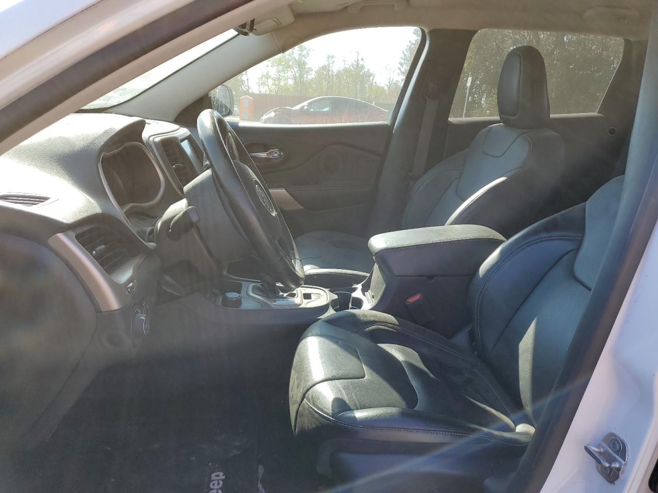 2018 Jeep Cherokee Limited VIN: 1C4PJMDB7JD608932 Lot: 89874475