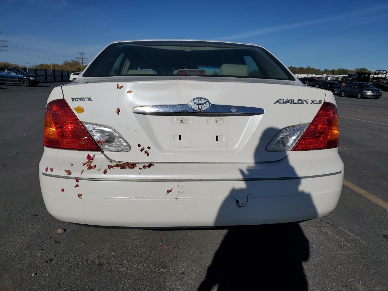 2002 Toyota Avalon Xl VIN: 4T1BF28B62U235910 Lot: 82748195