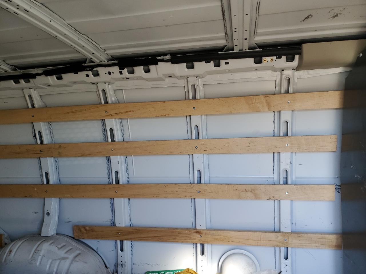 2022 Chevrolet Express G2500 VIN: 1GCWGAF76N1211849 Lot: 85891485