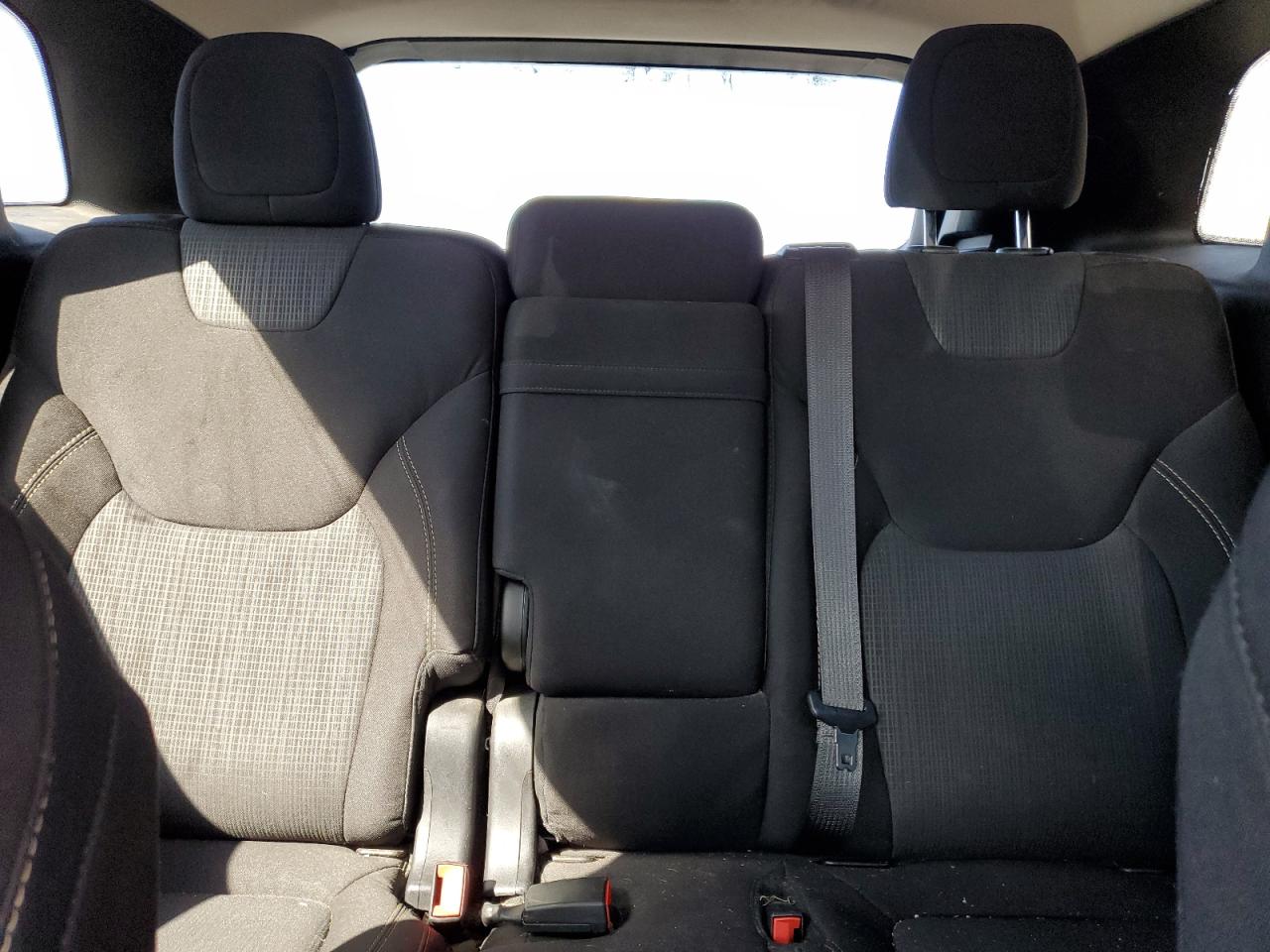 2015 Jeep Cherokee Latitude VIN: 1C4PJMCS6FW565486 Lot: 84792115