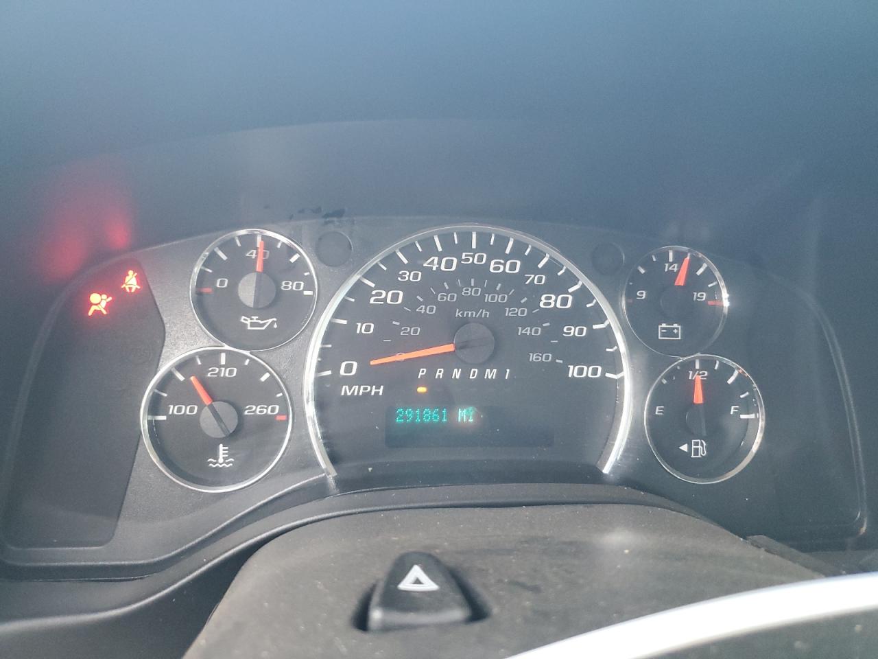 2017 Chevrolet Express G2500 VIN: 1GCWGAFF8H1120951 Lot: 82195555