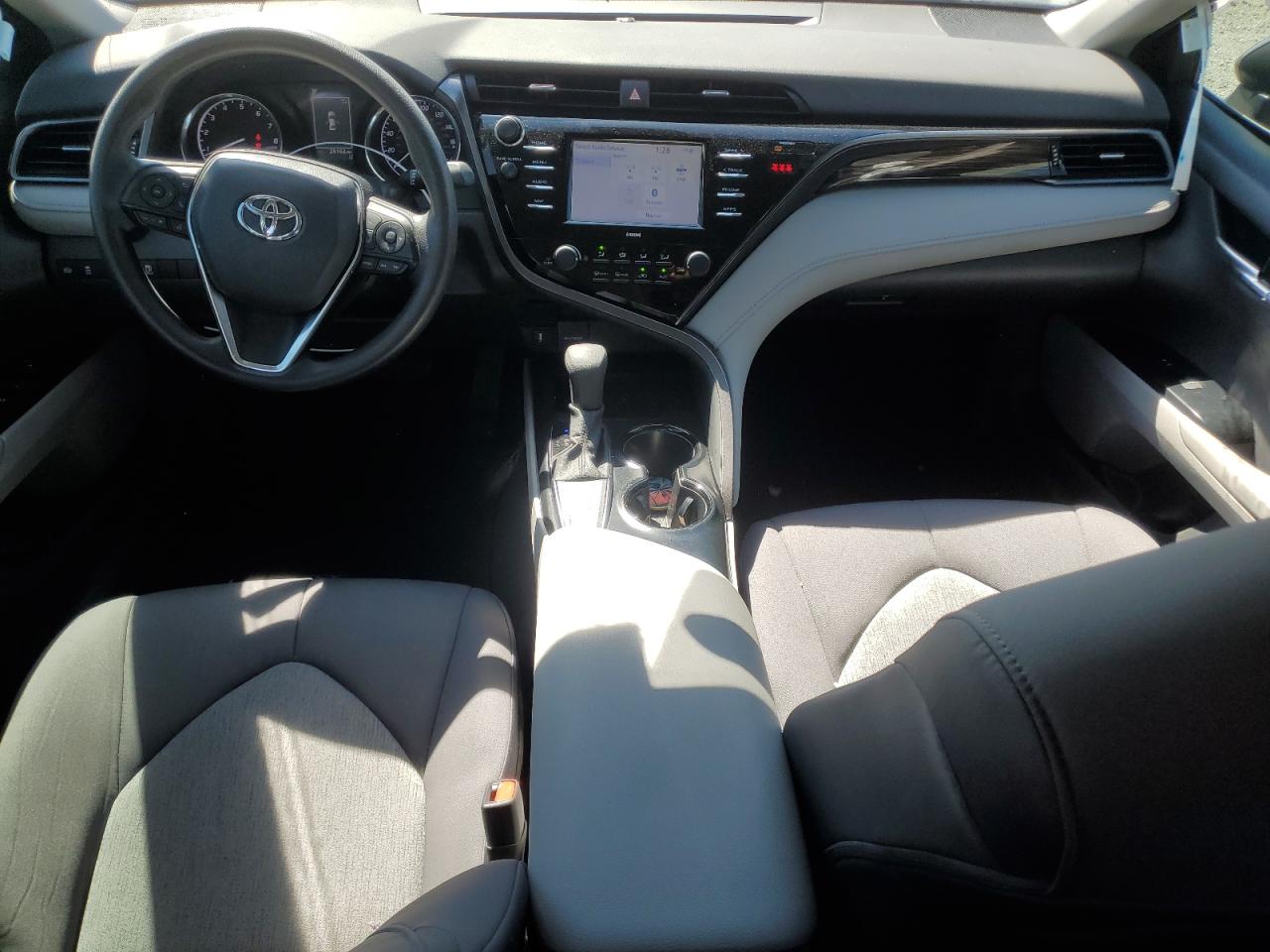 2020 Toyota Camry Le VIN: 4T1C11AK8LU501999 Lot: 84993085