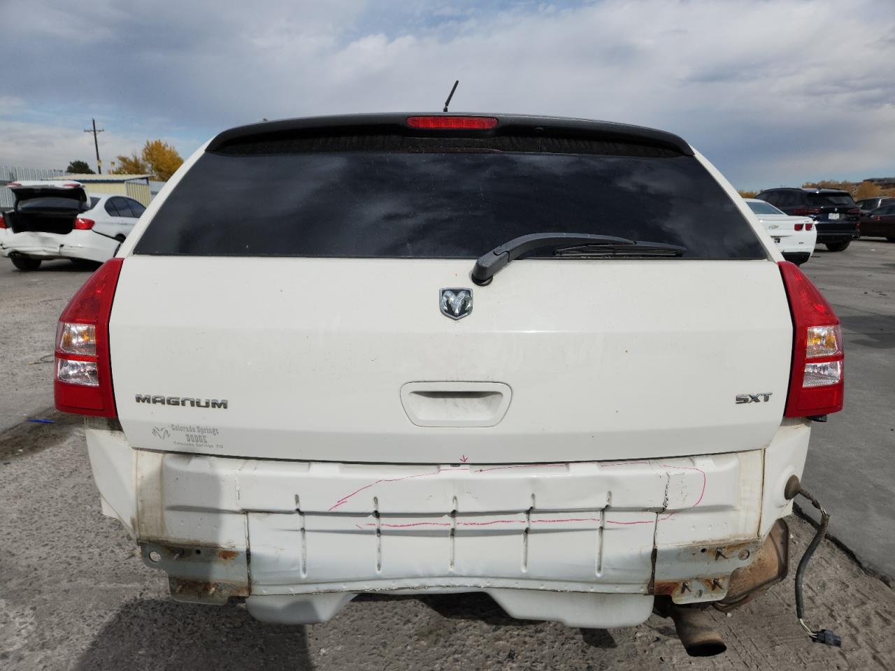 2008 Dodge Magnum Sxt VIN: 2D4FV37V18H261744 Lot: 89565765