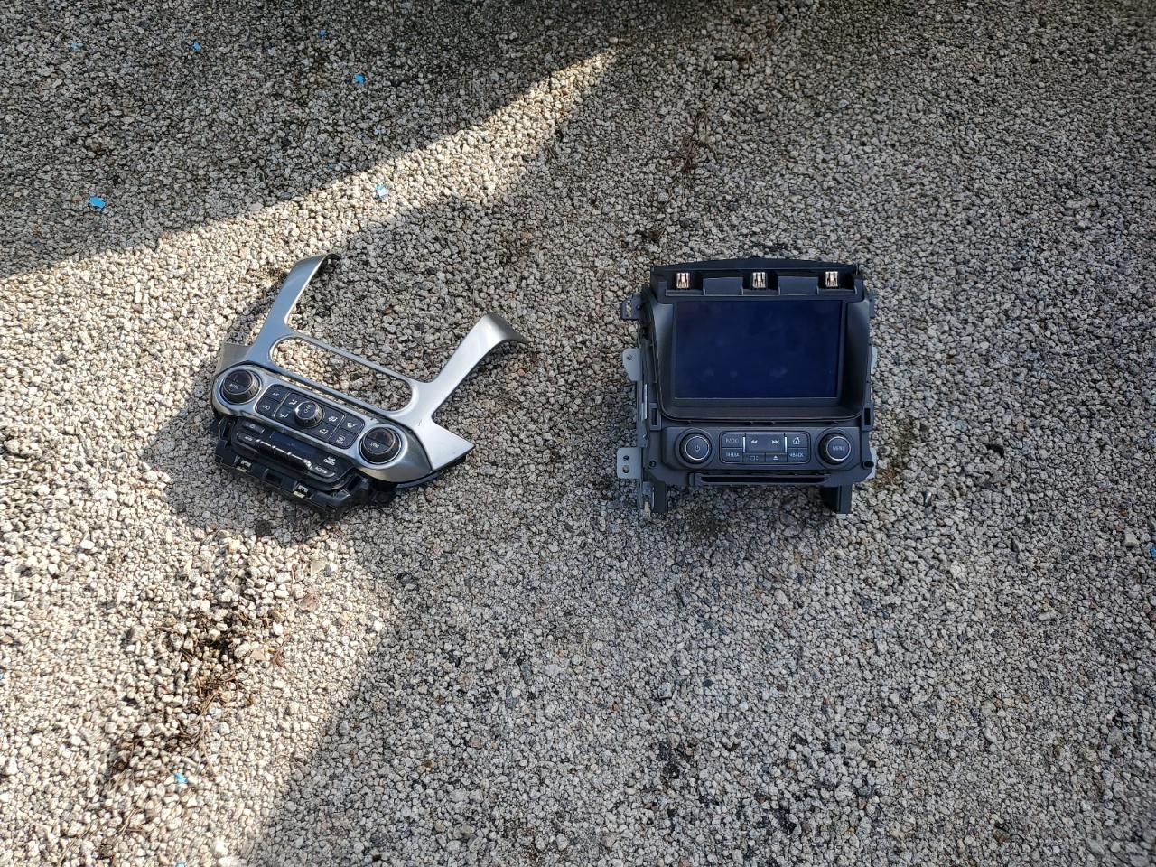 2016 Chevrolet Suburban C1500 Lt VIN: 1GNSCHKC4GR243488 Lot: 71547855