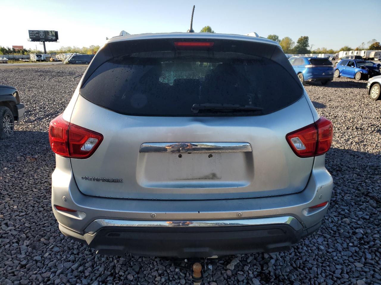 2018 Nissan Pathfinder S VIN: 5N1DR2MN9JC615957 Lot: 85247235